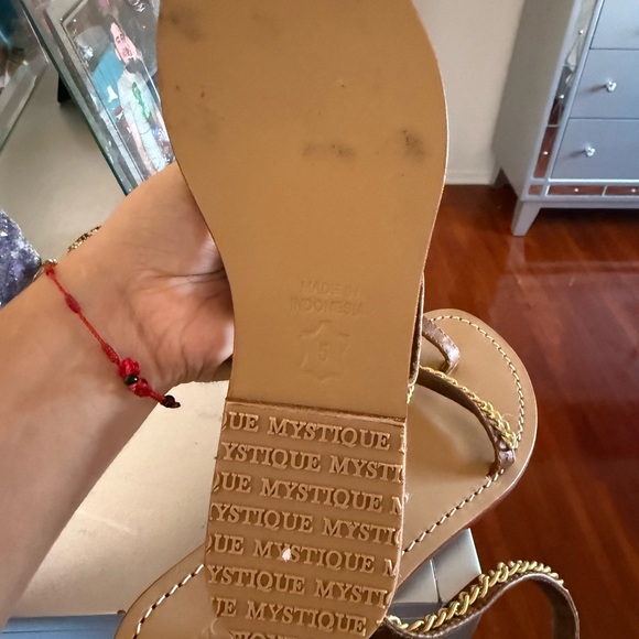 Mystique Boutique Tan and Gold Sandals - Picture 4 of 4